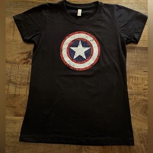 Ecrum Captain America women’s tee size small.